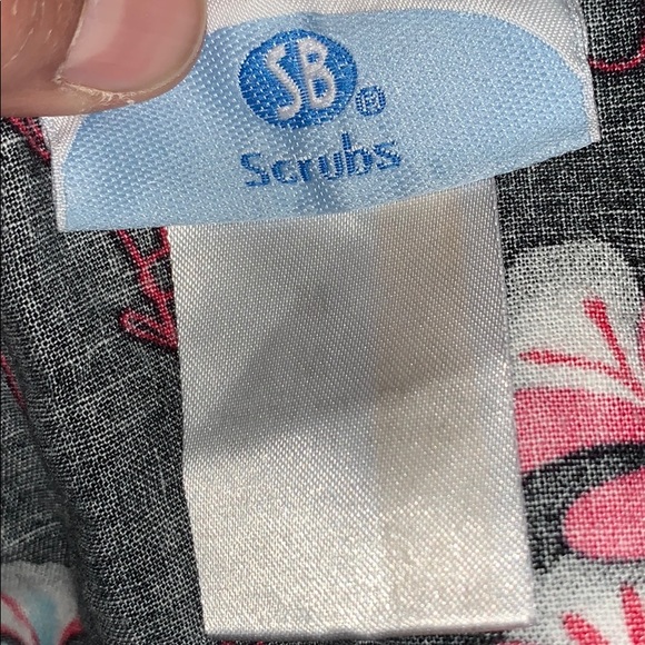 Scrub set - Picture 2 of 4